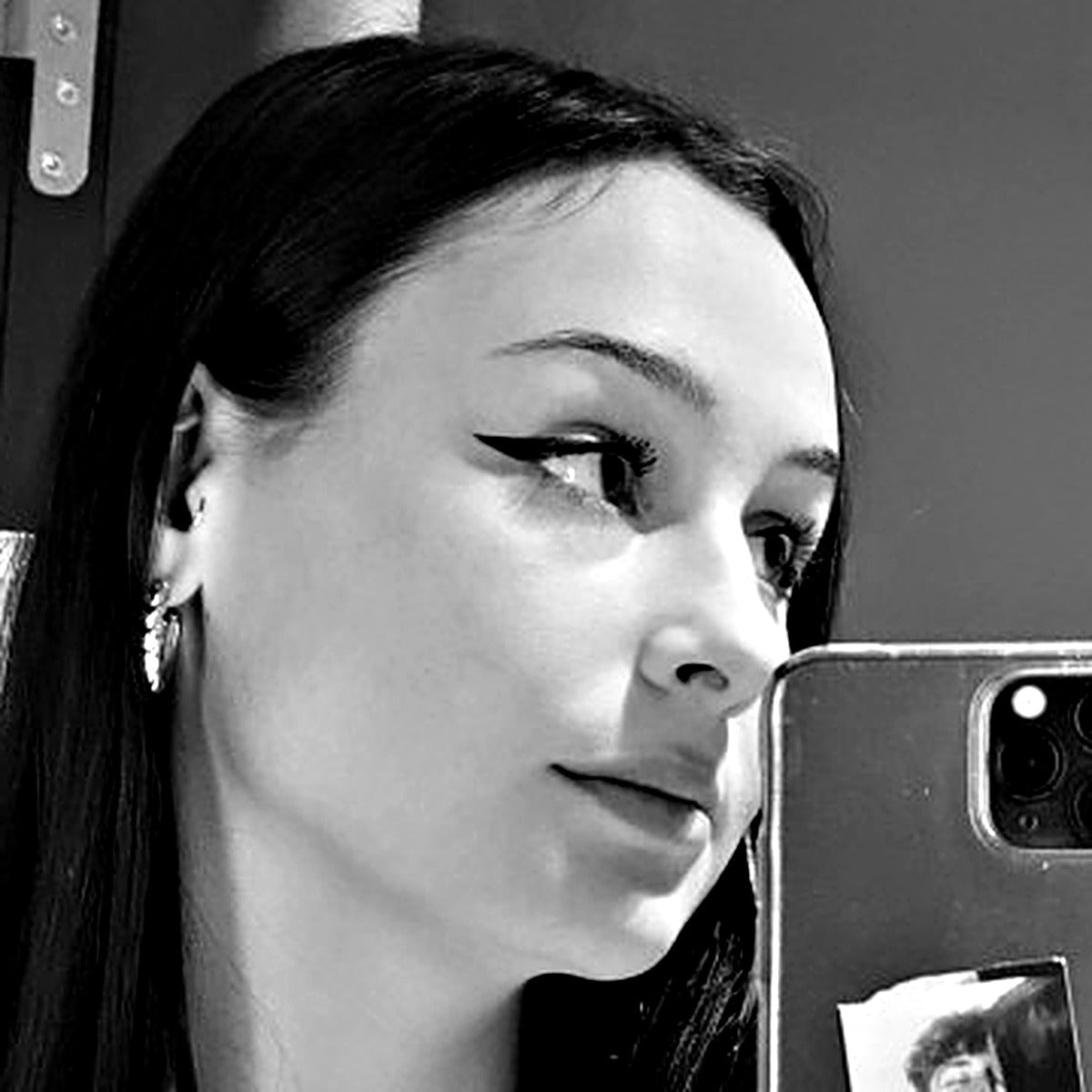Portrait of artist Giulia Mora