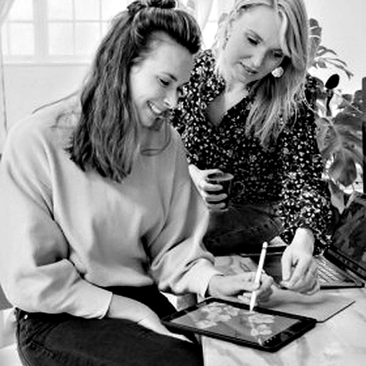 Portrait of art duo Goed Blauw