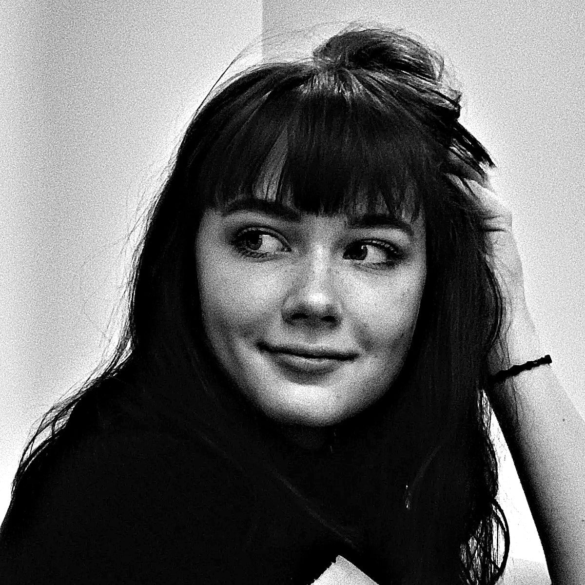 Portrait of illustrator Julia Leister